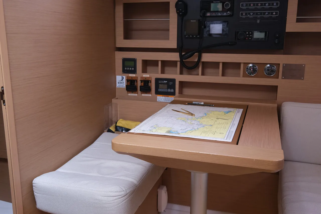 2019 Model Jeanneau - Sun Odyssey 490 · 8 Guest · #258047