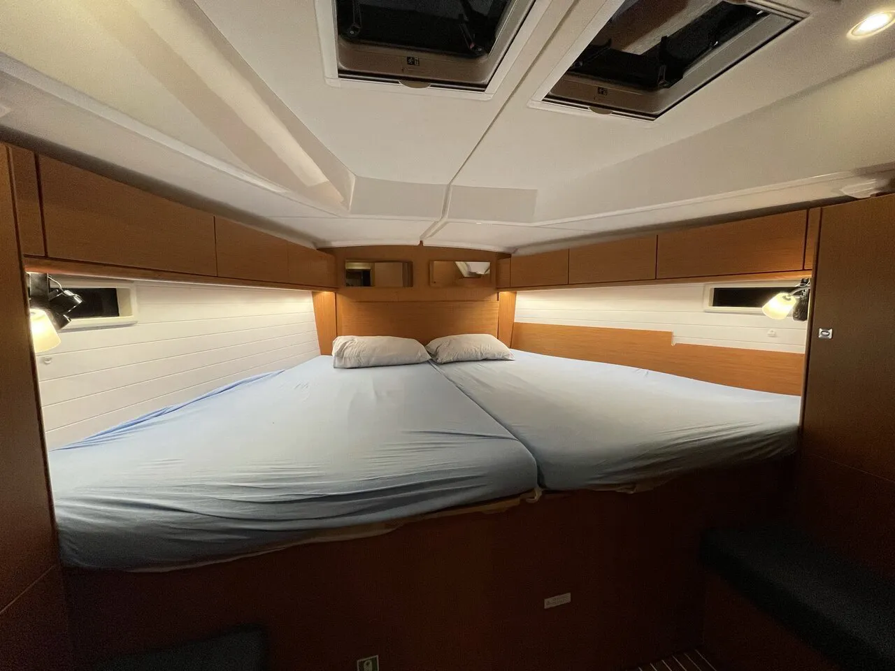 2016 Model Bavaria - Cruiser 46 · 10 Guest · #228856