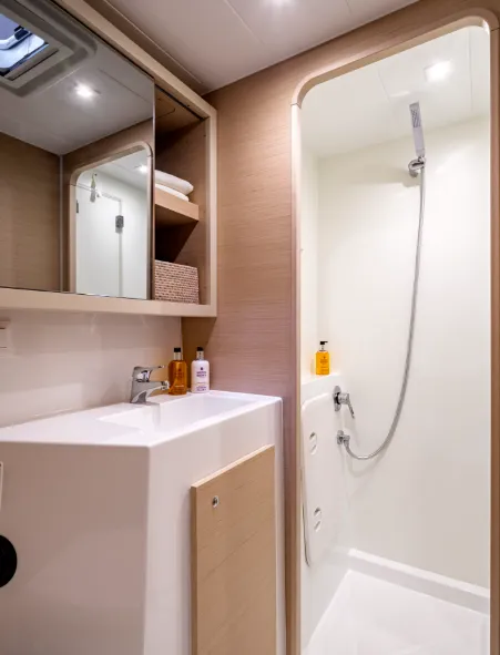 2024 Model Lagoon -  42 · 12 Guest · #033567