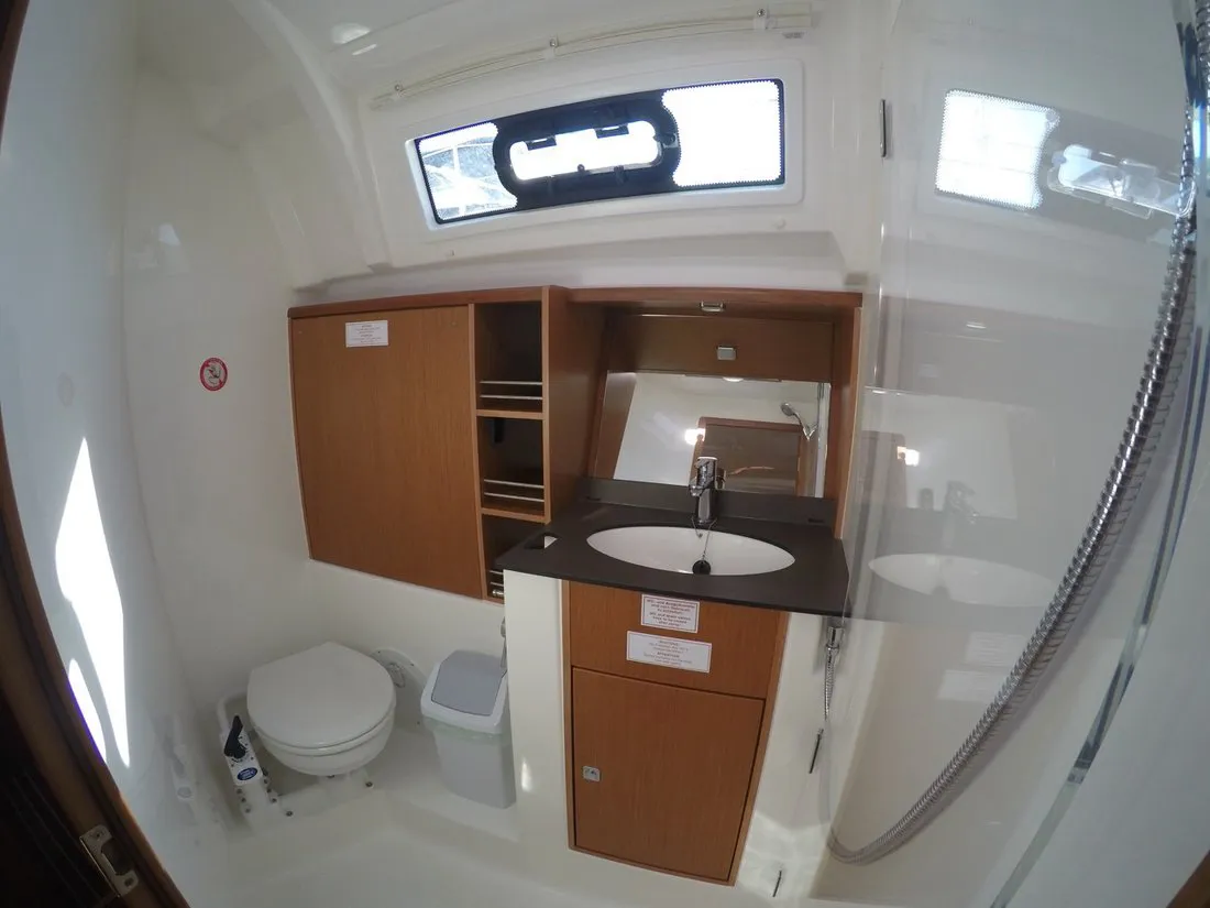2018 Model Bavaria - Cruiser 41 · 8 Guest · #583631