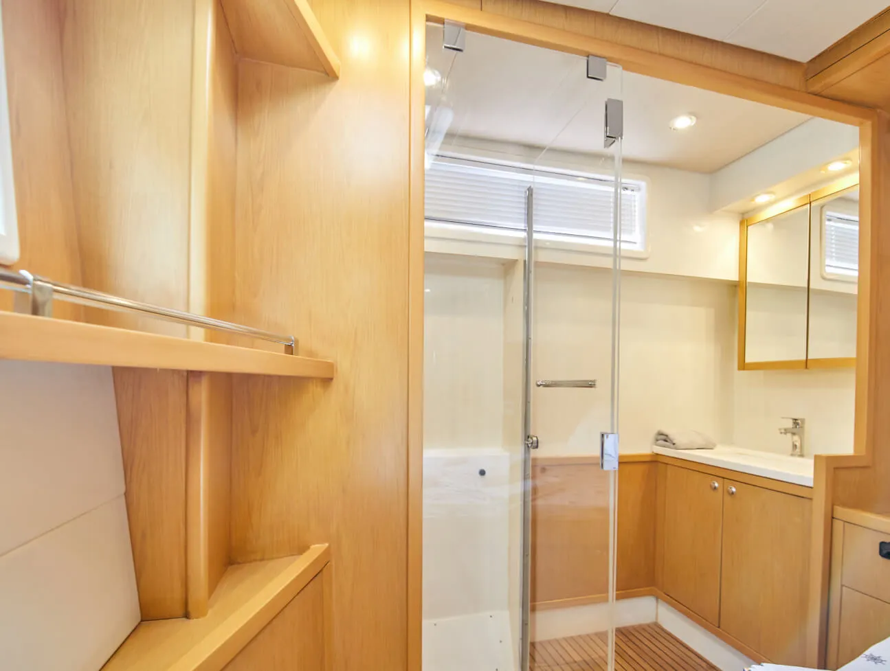 2013 Model Lagoon - 52 · 8 Guest · #549945