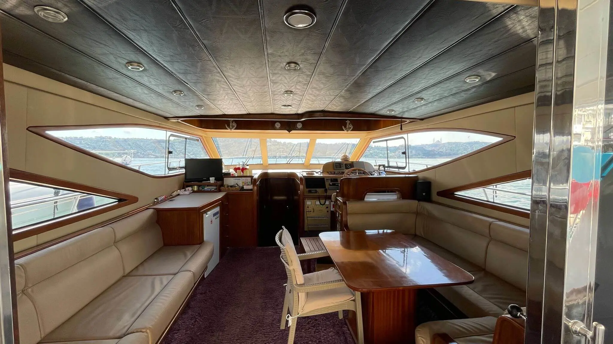 2000 Model Custom Made - Motor Yacht · 12 Guest · #157437