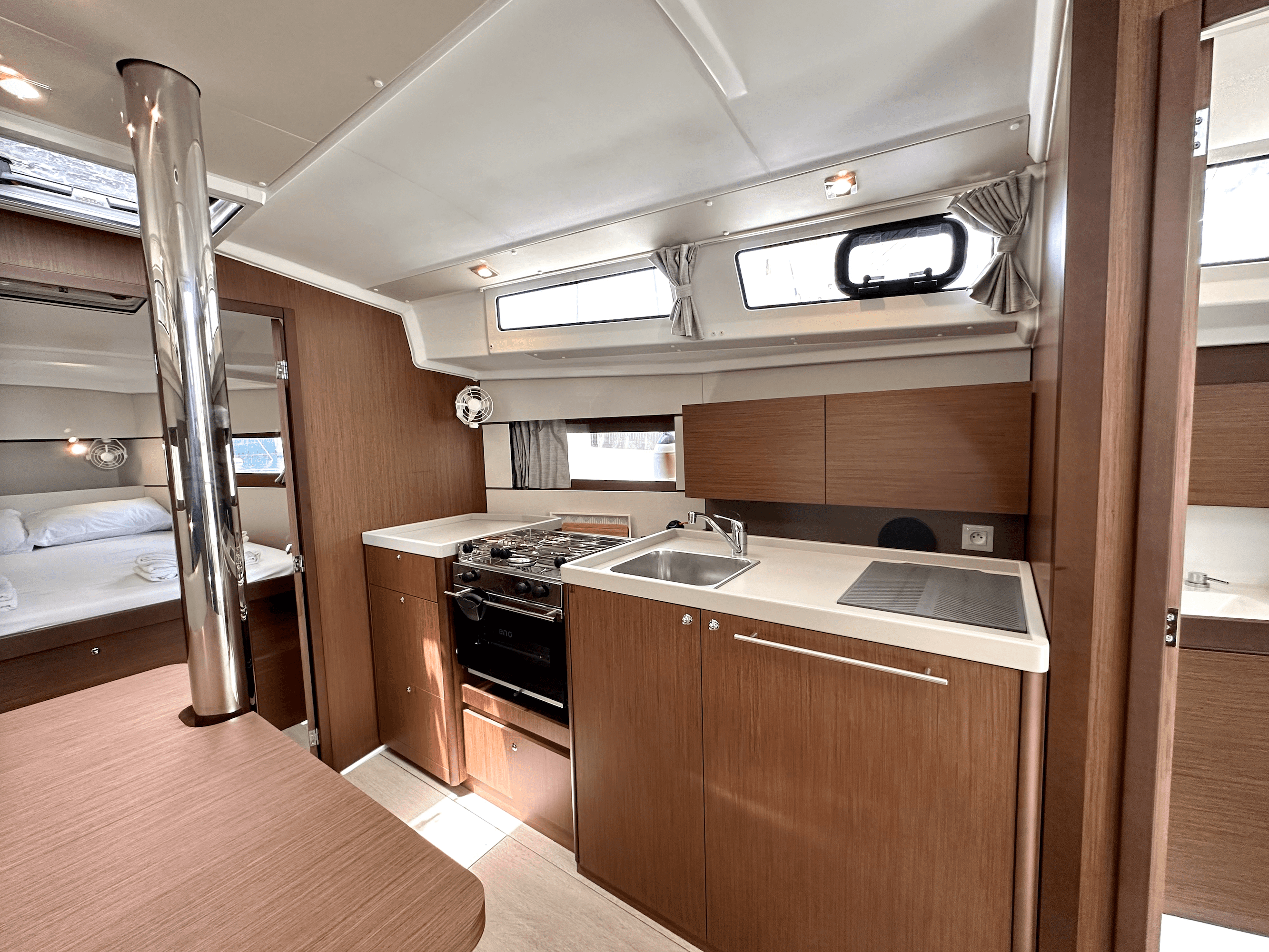 2023 Model Beneteau - Oceanis 38.1 · 6 Kişilik · #804586