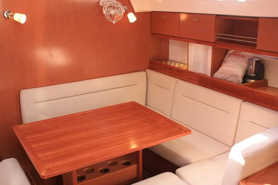 2011 Model Bavaria - Cruiser 45 · 8 Kişilik · #054348
