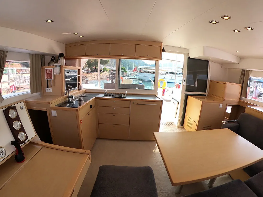 2014 Model Lagoon -  400 S2 · 9 Guest · #538188