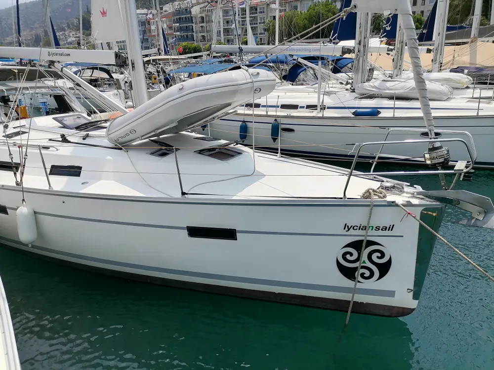 2012 Model Bavaria - Cruiser 40 · 6 Kişilik · #007447