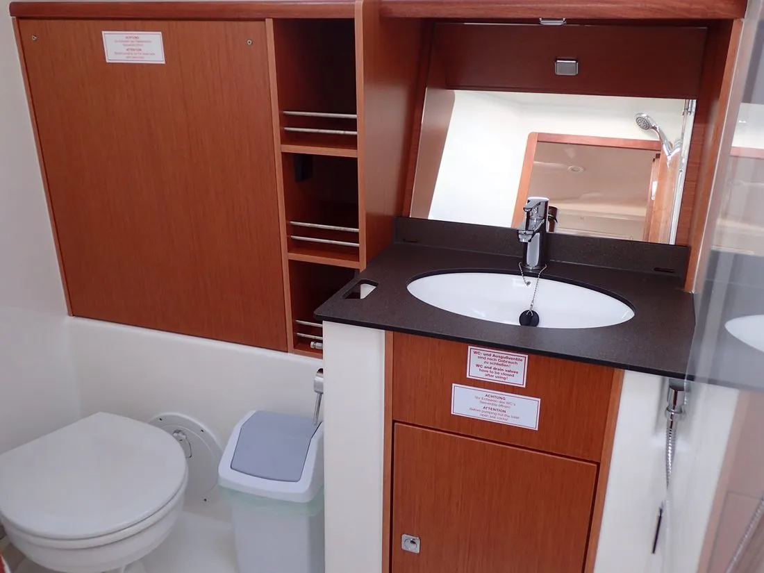 2018 Model Bavaria - Cruiser 41 · 8 Guest · #583631