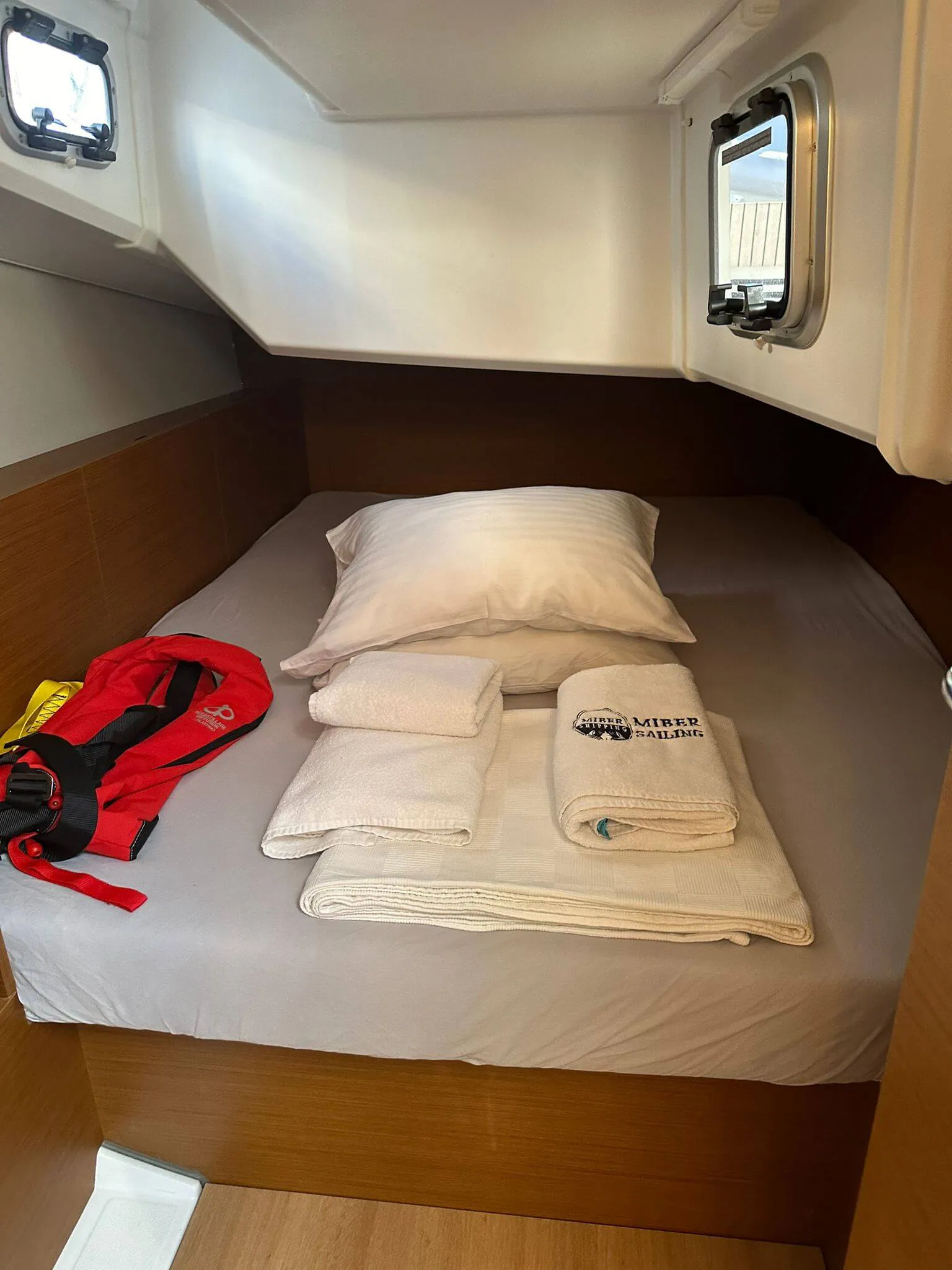 2022 Model Jeanneau - Sun Odyssey 380 · 8 Kişilik · #933882