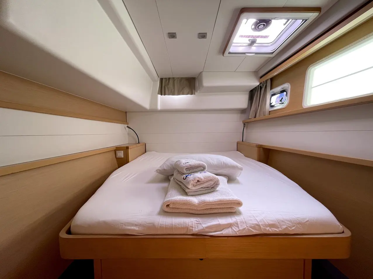 2013 Model Lagoon - 450 F · 12 Guest · #972054