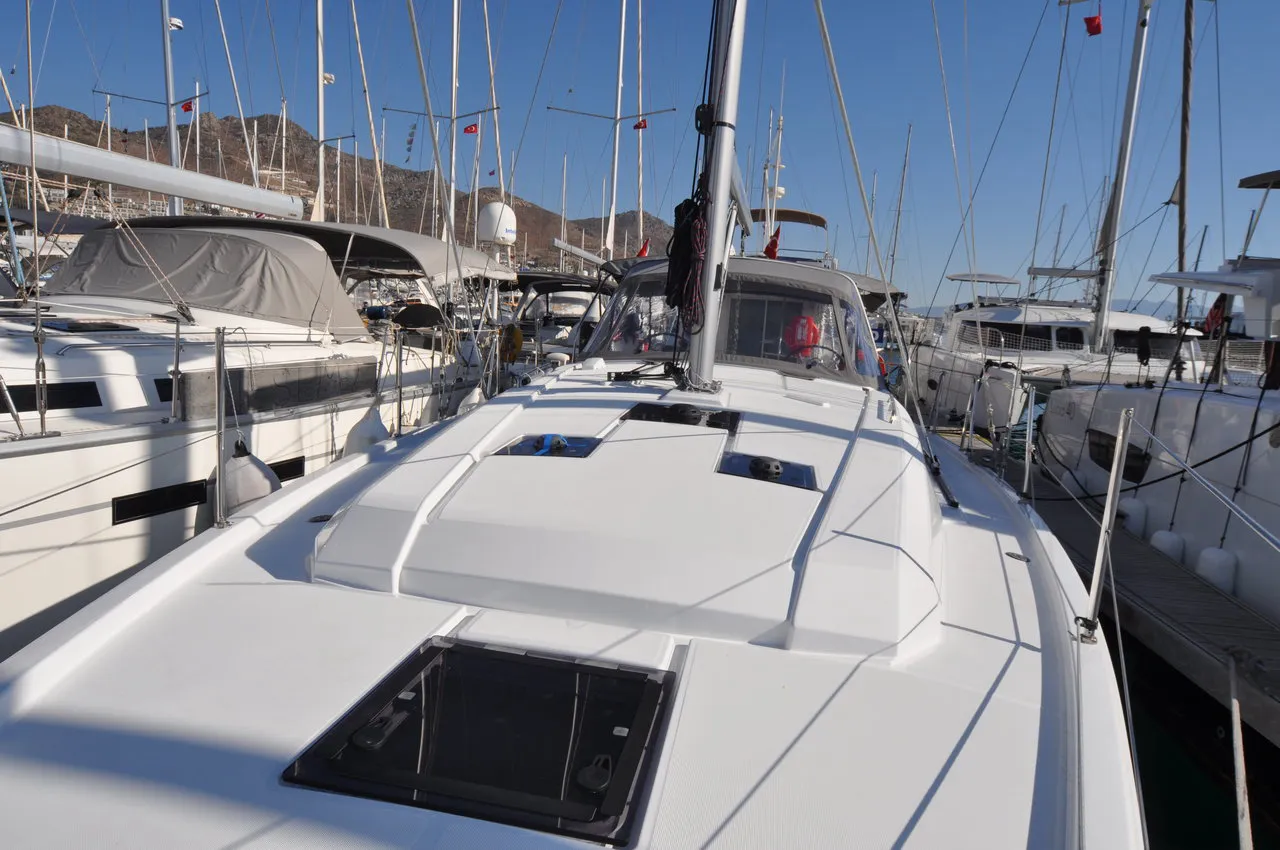 2016 Model Beneteau - Oceanis 41.1 · 6 Guest · #767656