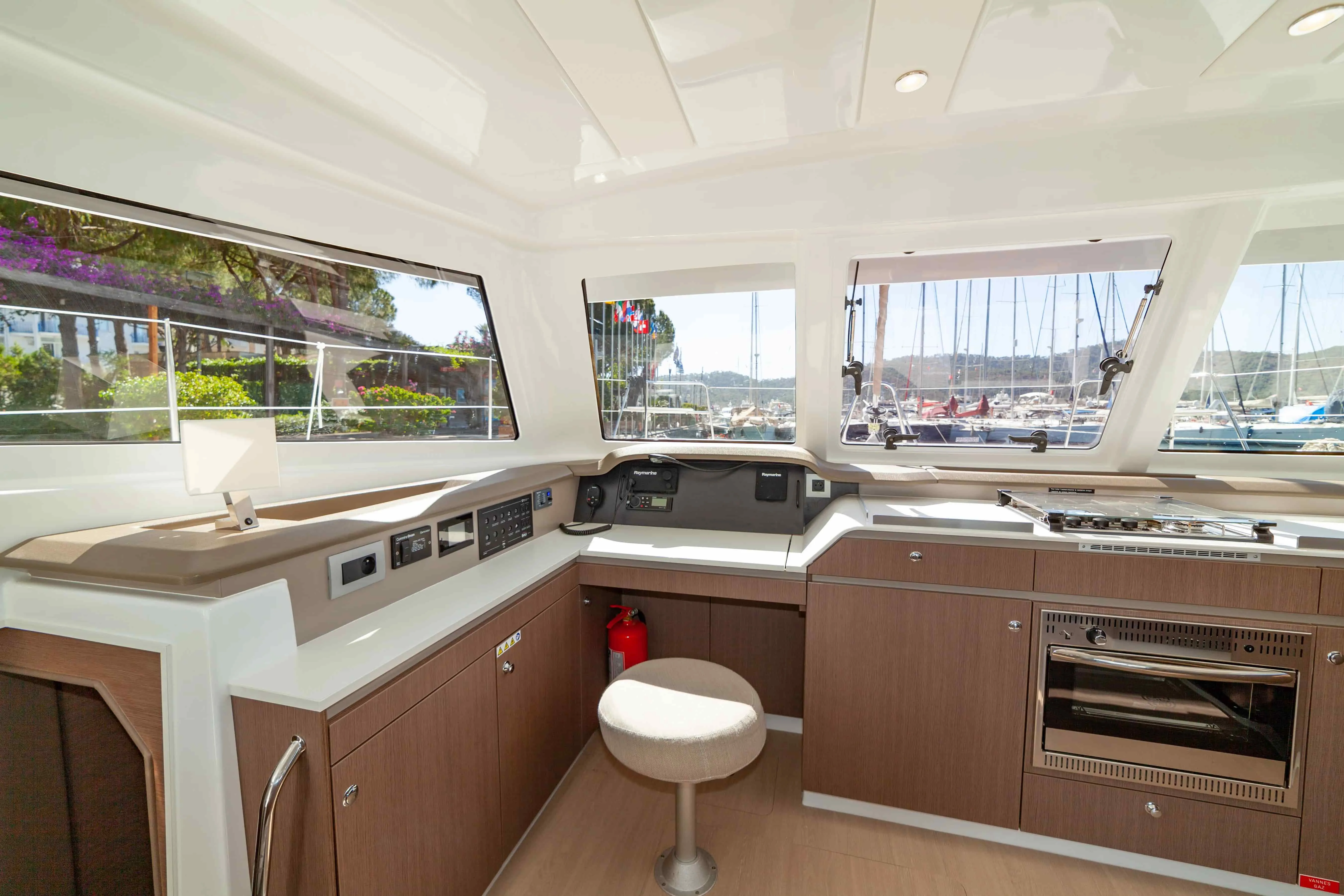 2023 Model Bali - Catspace · 9 Guest · #979643