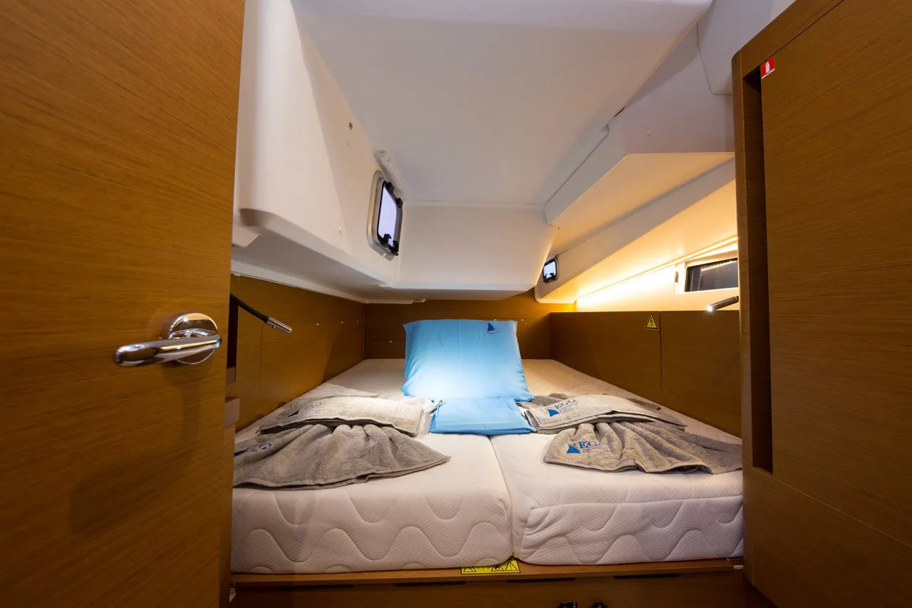 2021 Model Jeanneau - Sun Odyssey 490 · 11 Guest · #197823