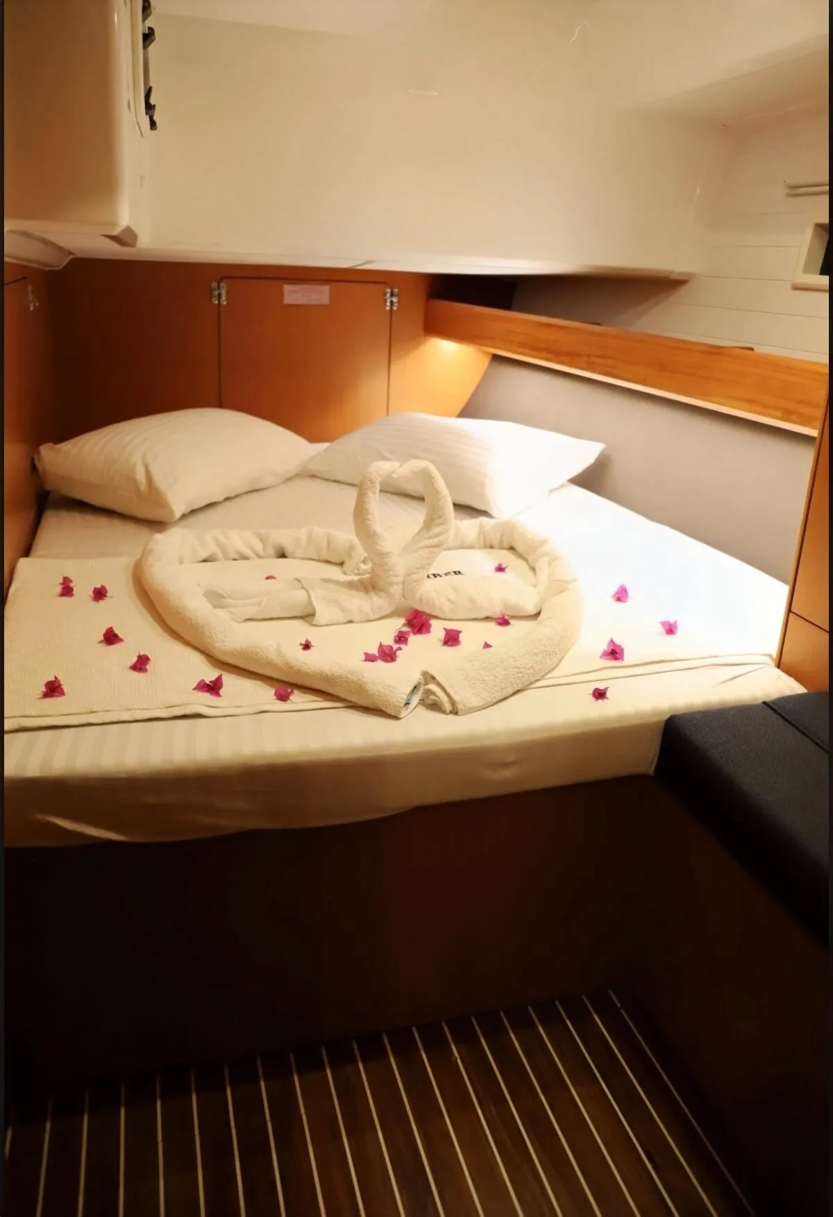 2023 Model Bavaria - Cruiser 46 · 9 Kişilik · #373300