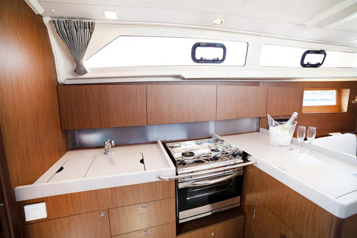 2020 Model Beneteau - Oceanis 41.1 · 6 Kişilik · #365948