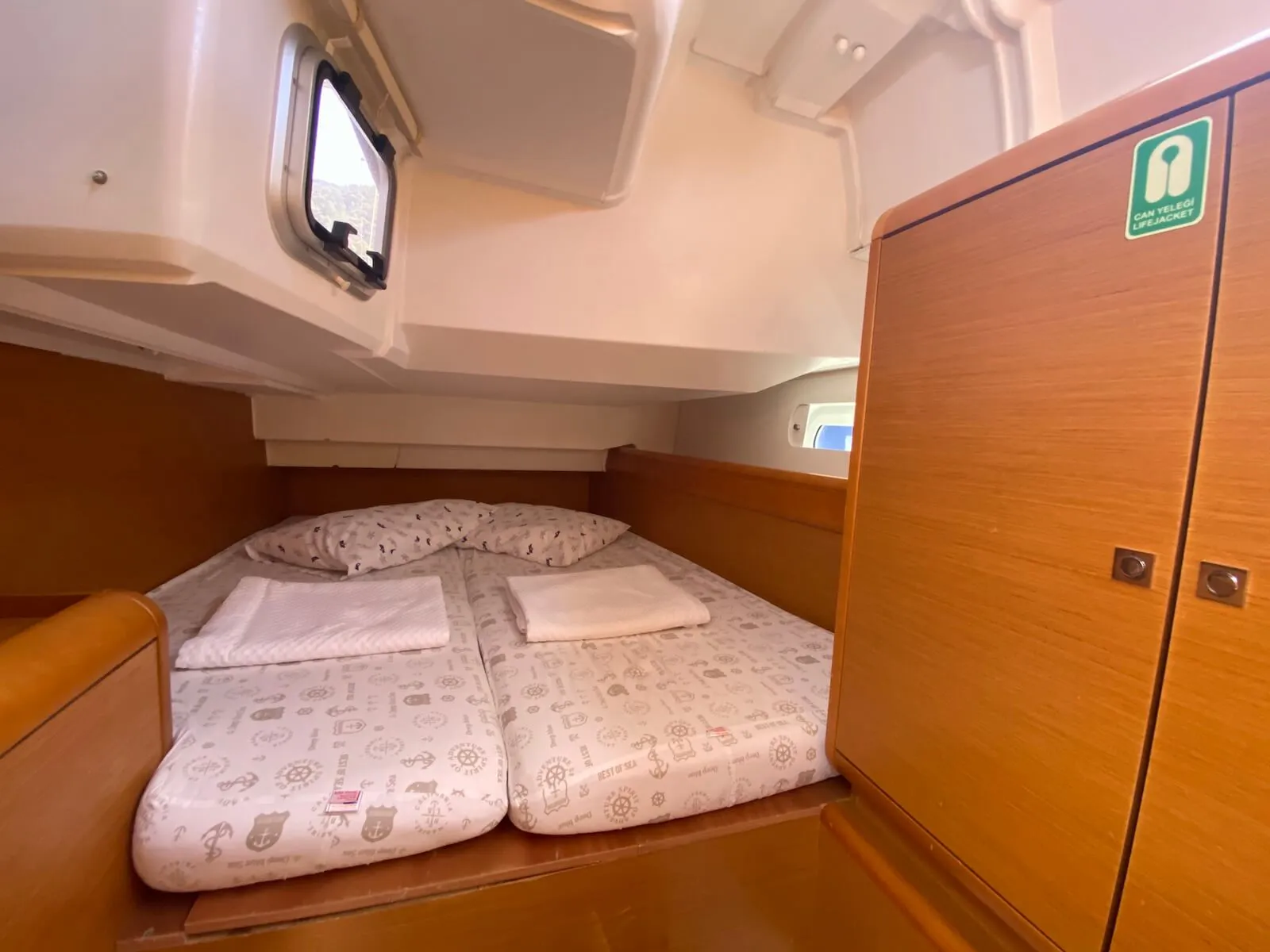2012 Model Jeanneau - Sun Odyssey 439 · 9 Kişilik · #254877