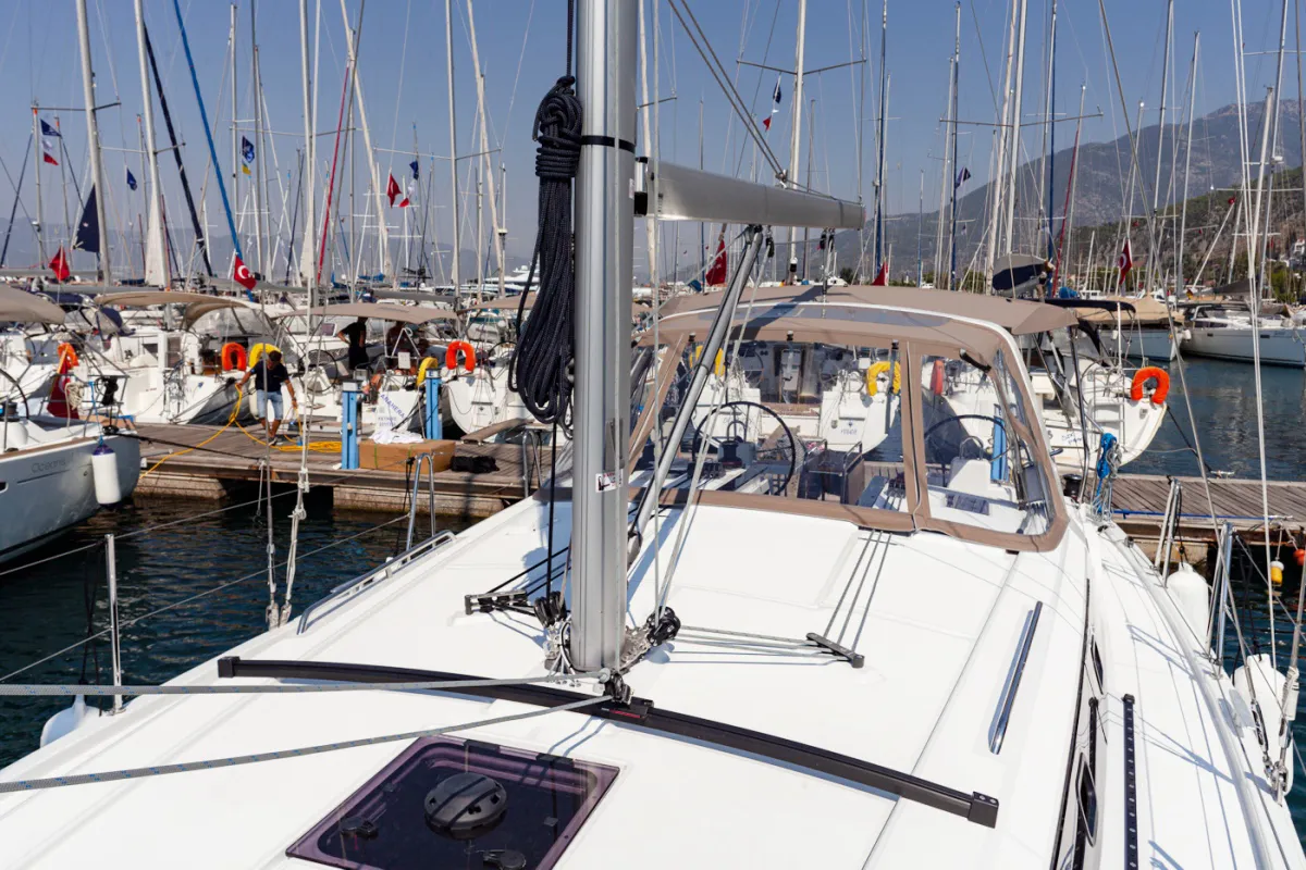 2020 Model Beneteau - Oceanis 41.1 · 6 Kişilik · #134980