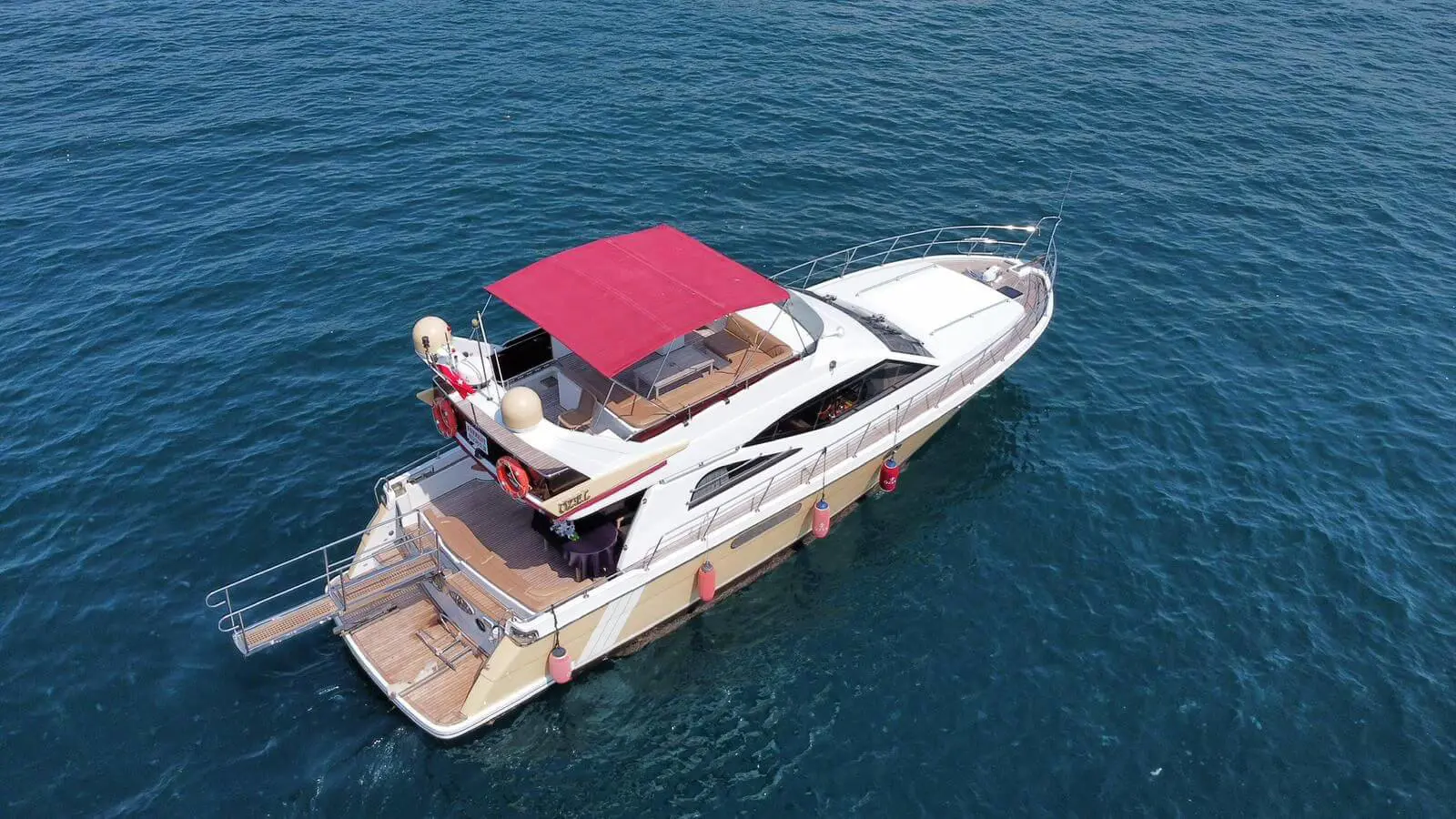 2000 Model Custom Made - Motor Yacht · 12 Guest · #157437