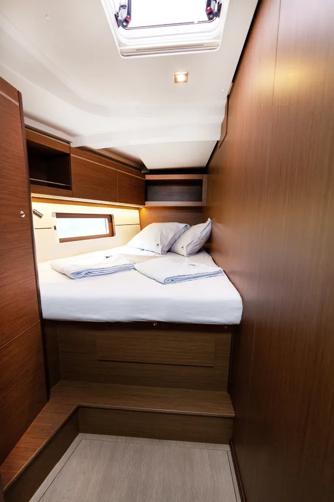 2020 Model Beneteau - Oceanis 46.1 · 8 Guest · #577718