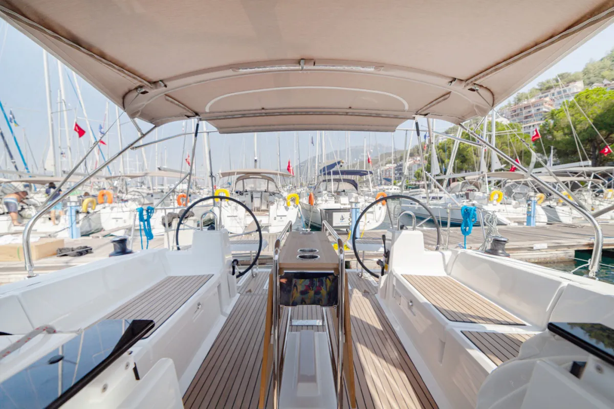 2020 Model Beneteau - Oceanis 41.1 · 6 Kişilik · #134980