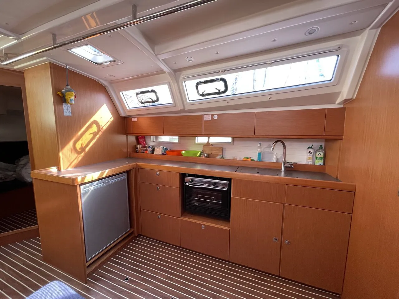 2016 Model Bavaria - Cruiser 46 · 10 Guest · #228856
