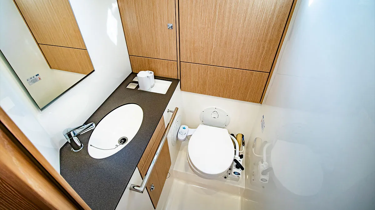 2020 Model Bavaria - Cruiser 46 · 8 Kişilik · #523893