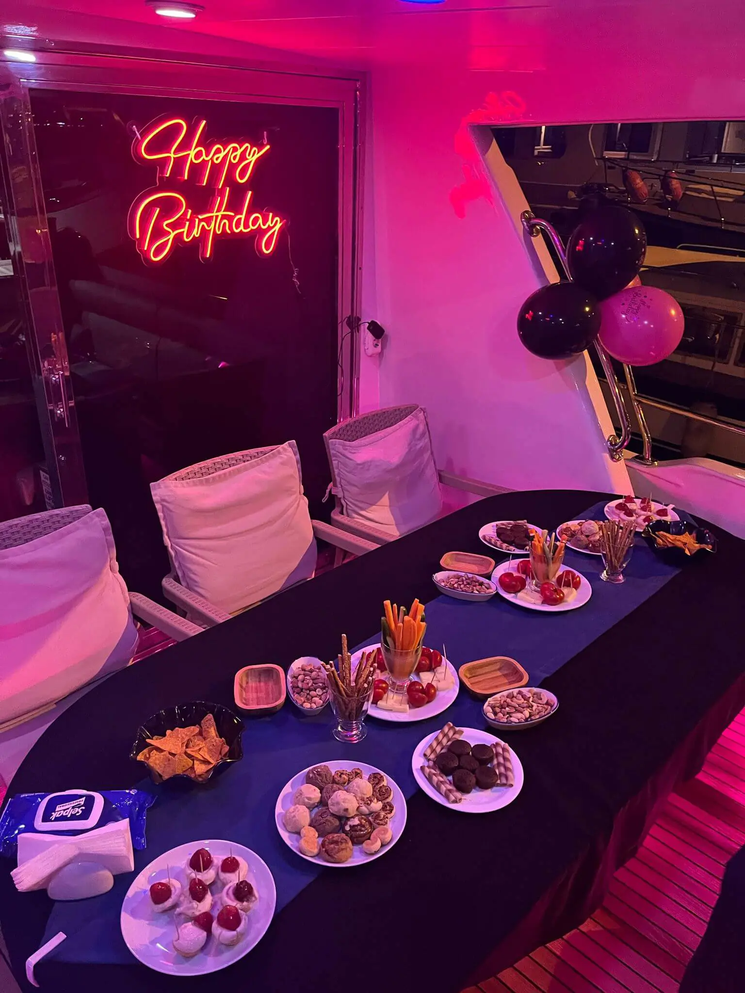 2000 Model Custom Made - Motor Yacht · 12 Guest · #157437