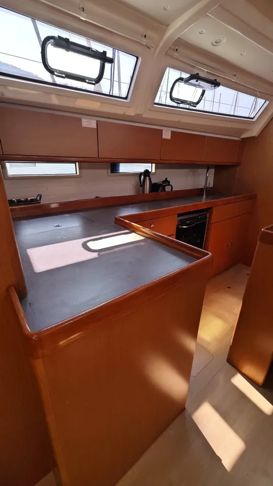 2016 Model Bavaria - Cruiser 46 · 9 Guest · #820471