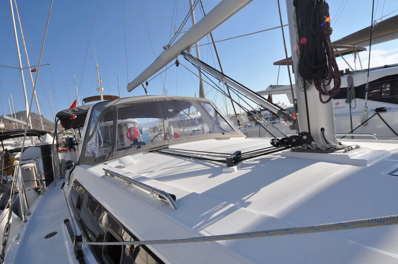 2016 Model Beneteau - Oceanis 41.1 · 6 Guest · #767656