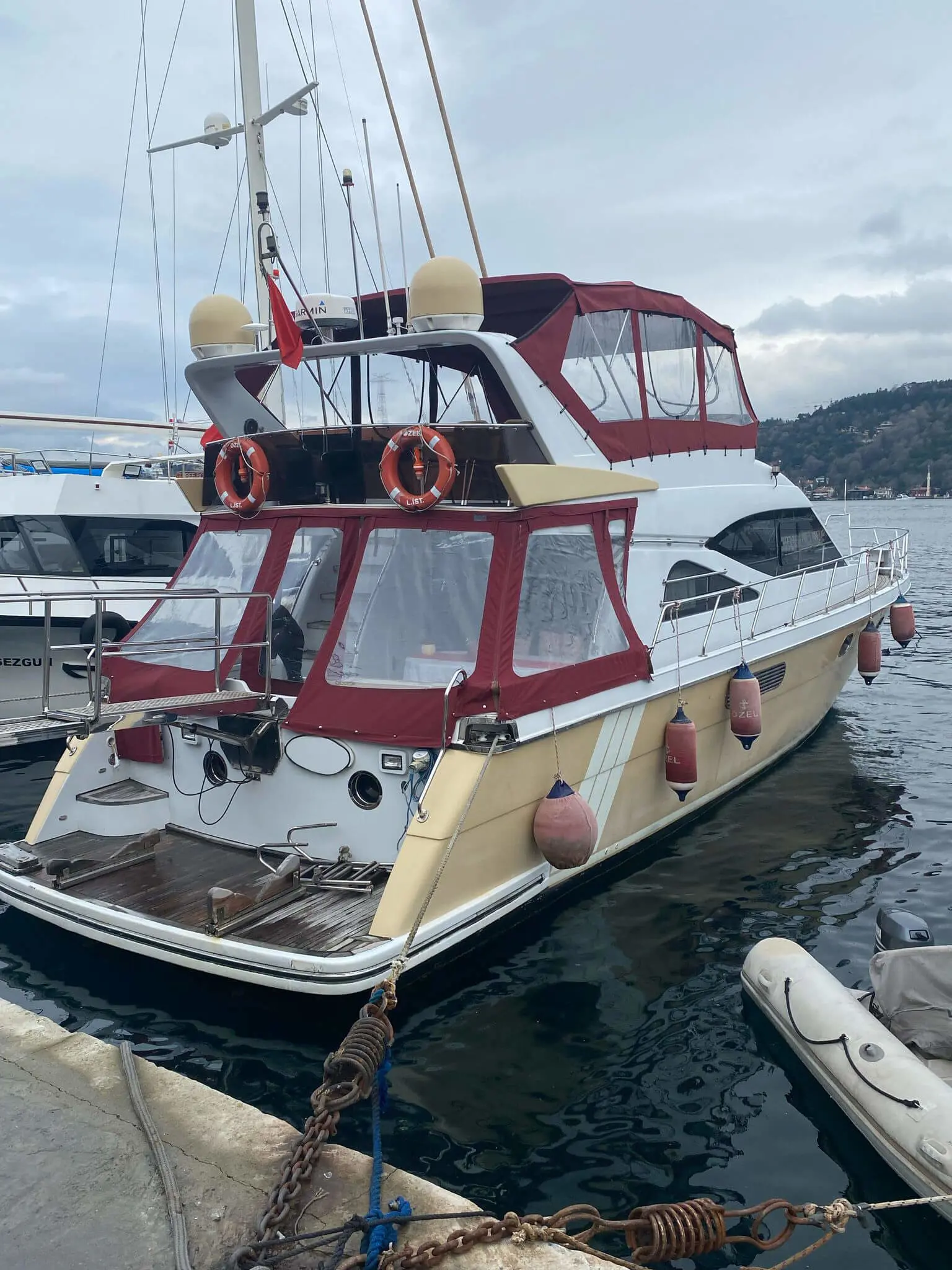 2000 Model Custom Made - Motor Yacht · 12 Guest · #157437