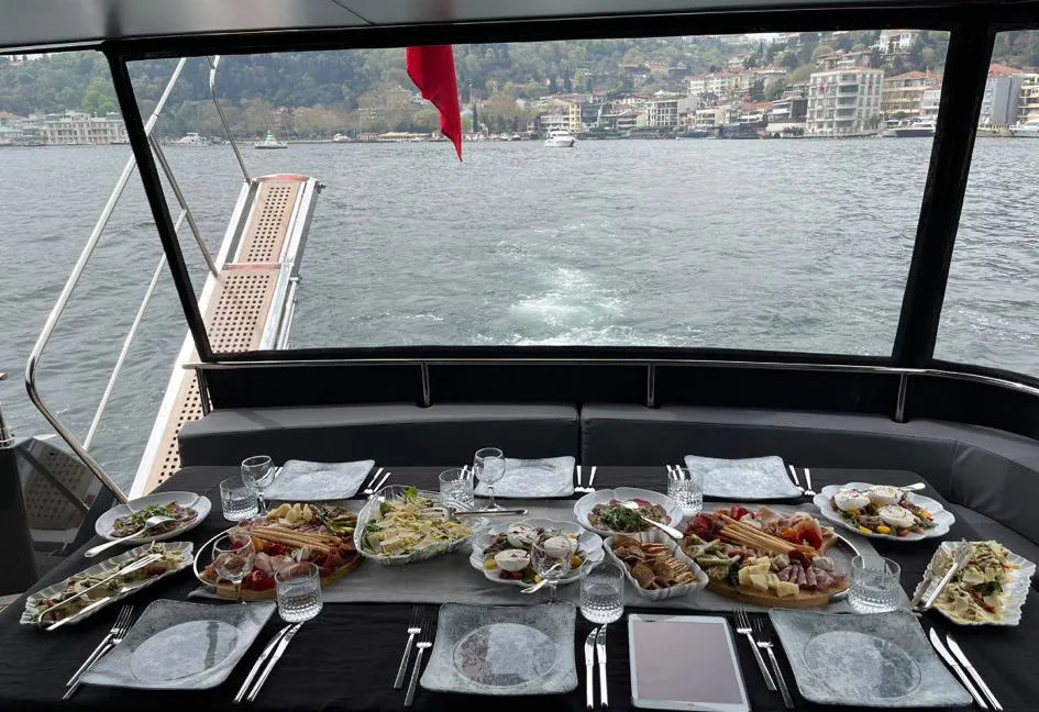 2008 Model Custom Made - Motor Yacht · 12 Guest · #674948