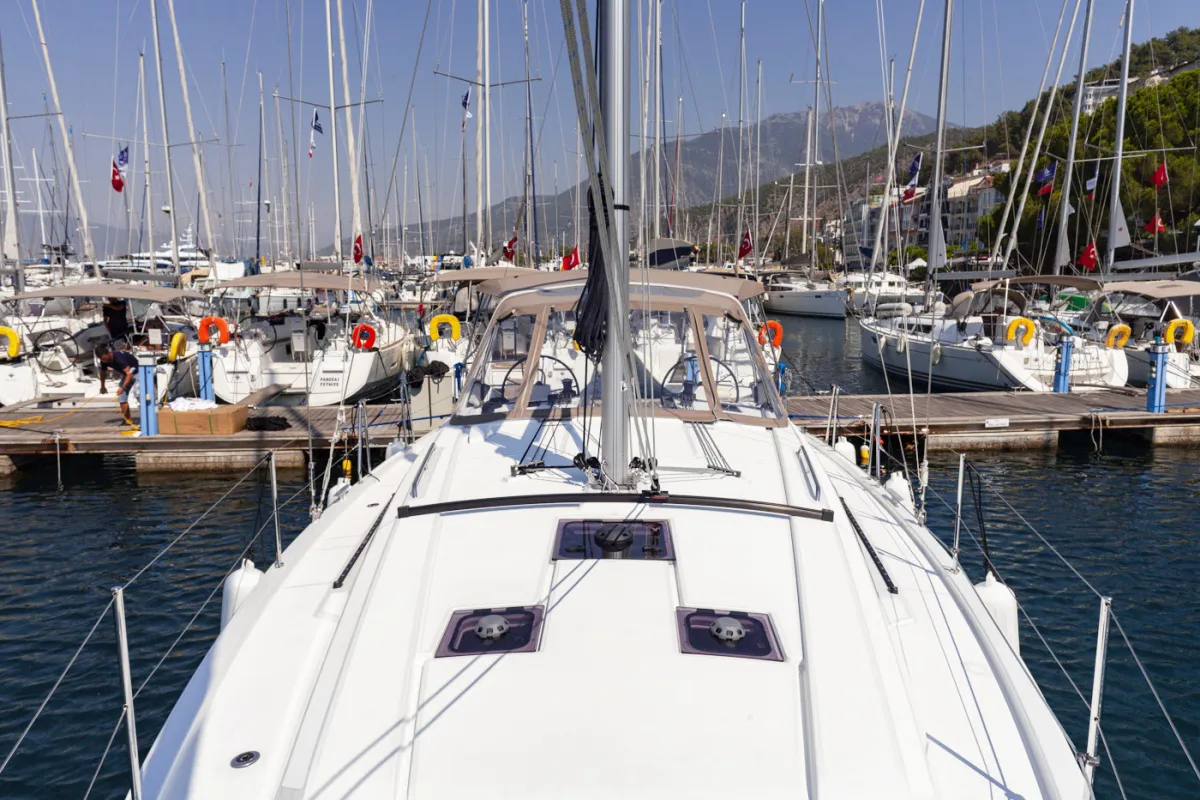 2020 Model Beneteau - Oceanis 41.1 · 6 Kişilik · #134980