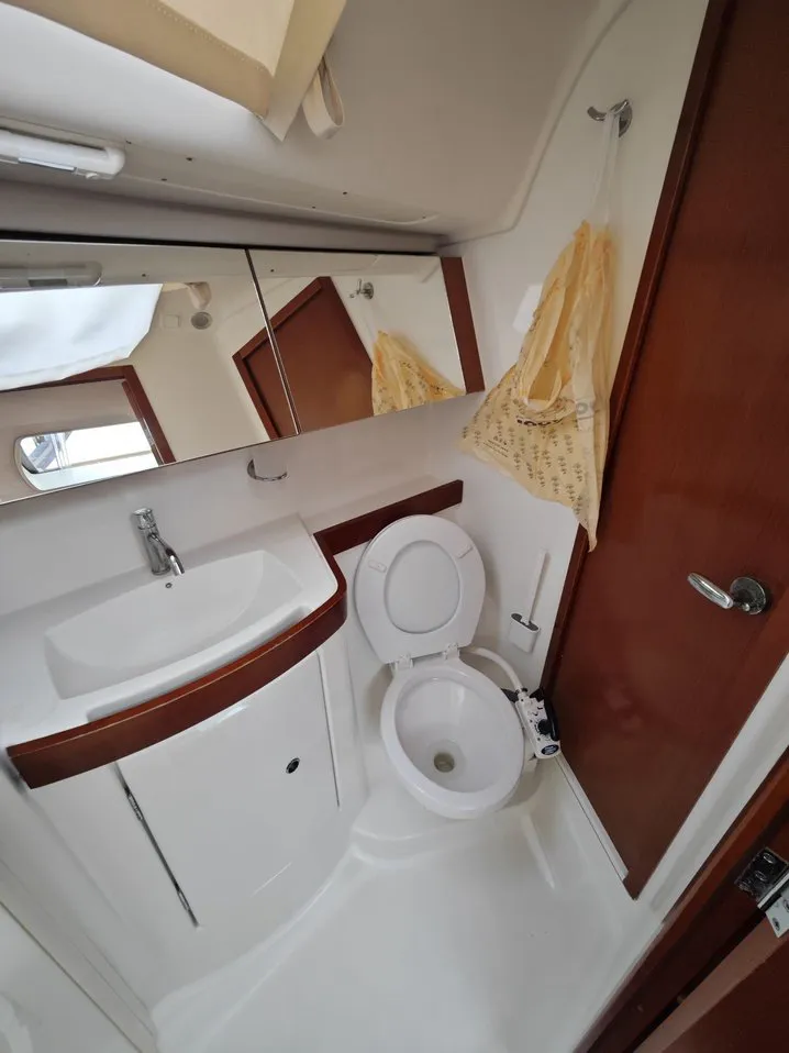 2011 Model Beneteau - Oceanis 40 · 8 Kişilik · #493463