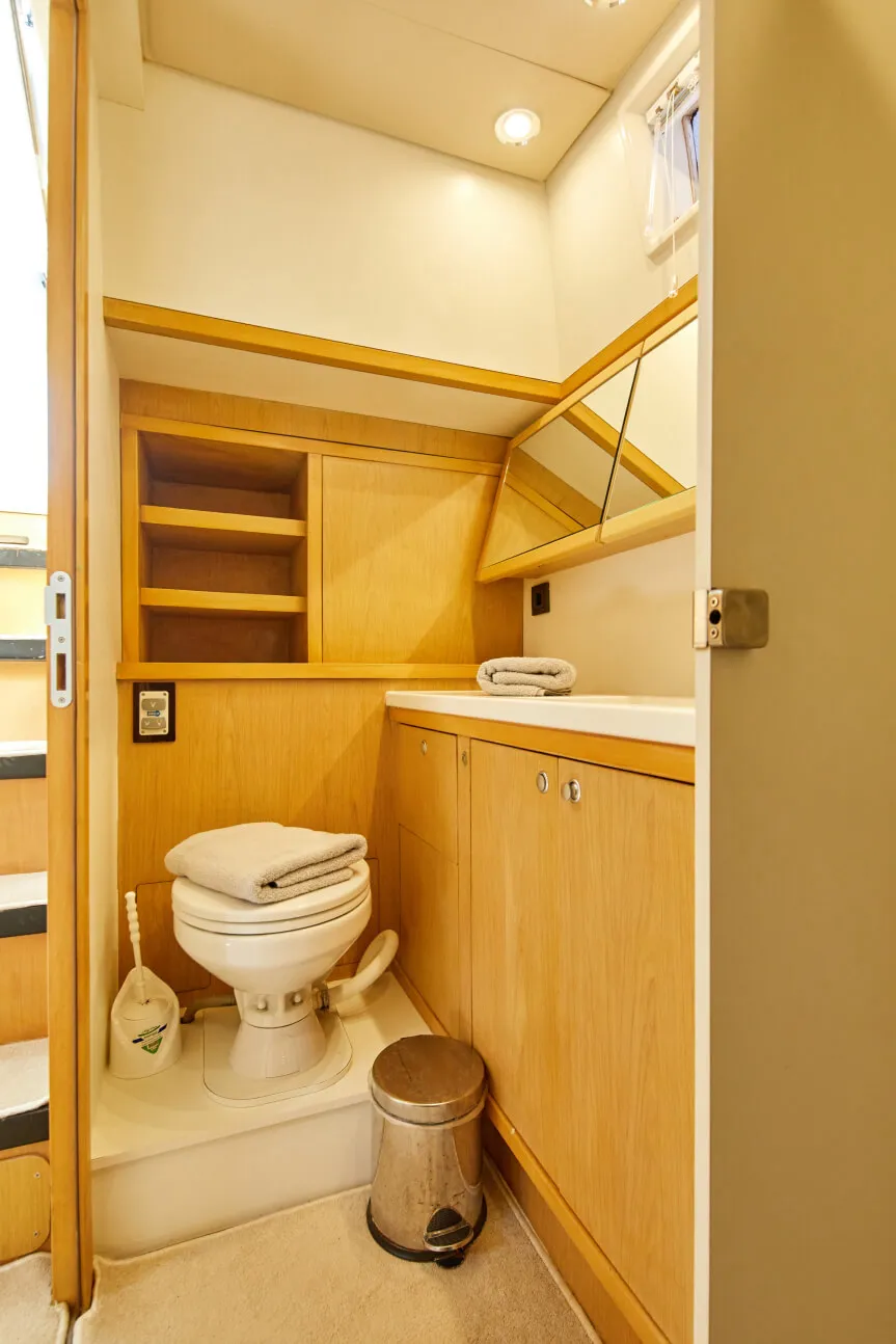 2013 Model Lagoon - 52 · 8 Guest · #549945