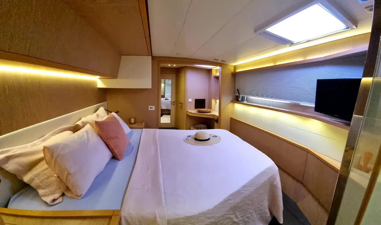 2014 Model Lagoon - 52 · 8 Guest · #048264