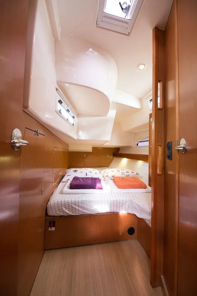 2011 Model Bavaria - Cruiser 50 · 10 Guest · #881766