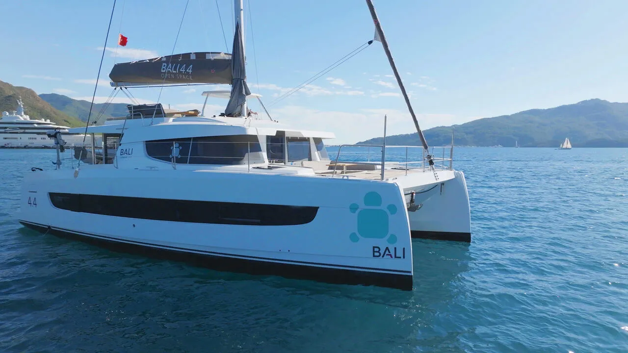 2023 Model Bali - 4.4 · 9 Kişilik · #748925