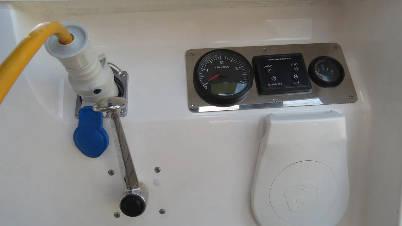 2016 Model Bavaria - Cruiser 46 · 10 Guest · #873874