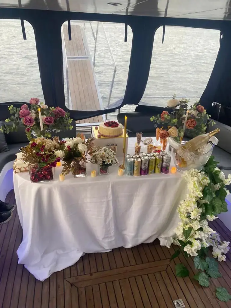 2012 Model Custom Made - Motor Yacht · 8 Guest · #675407