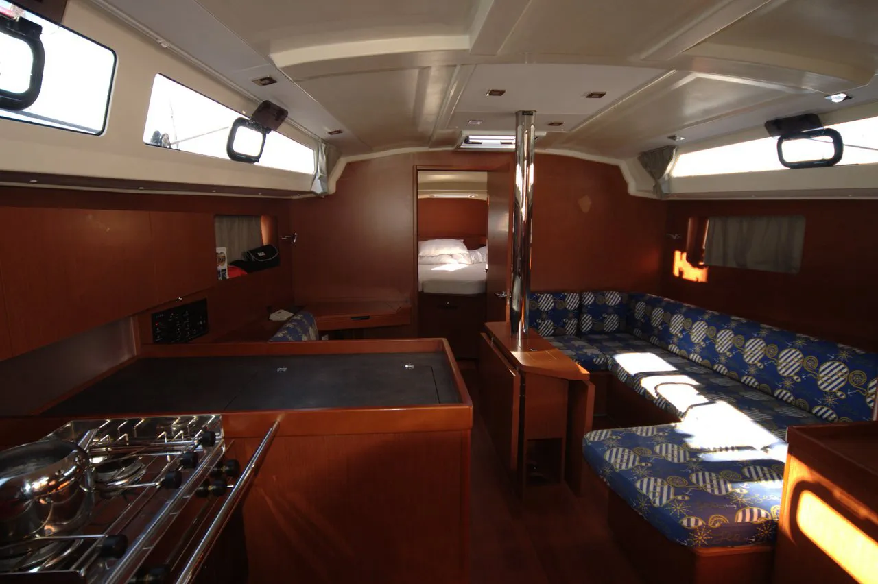 2016 Model Beneteau - Oceanis 41.1 · 6 Guest · #767656