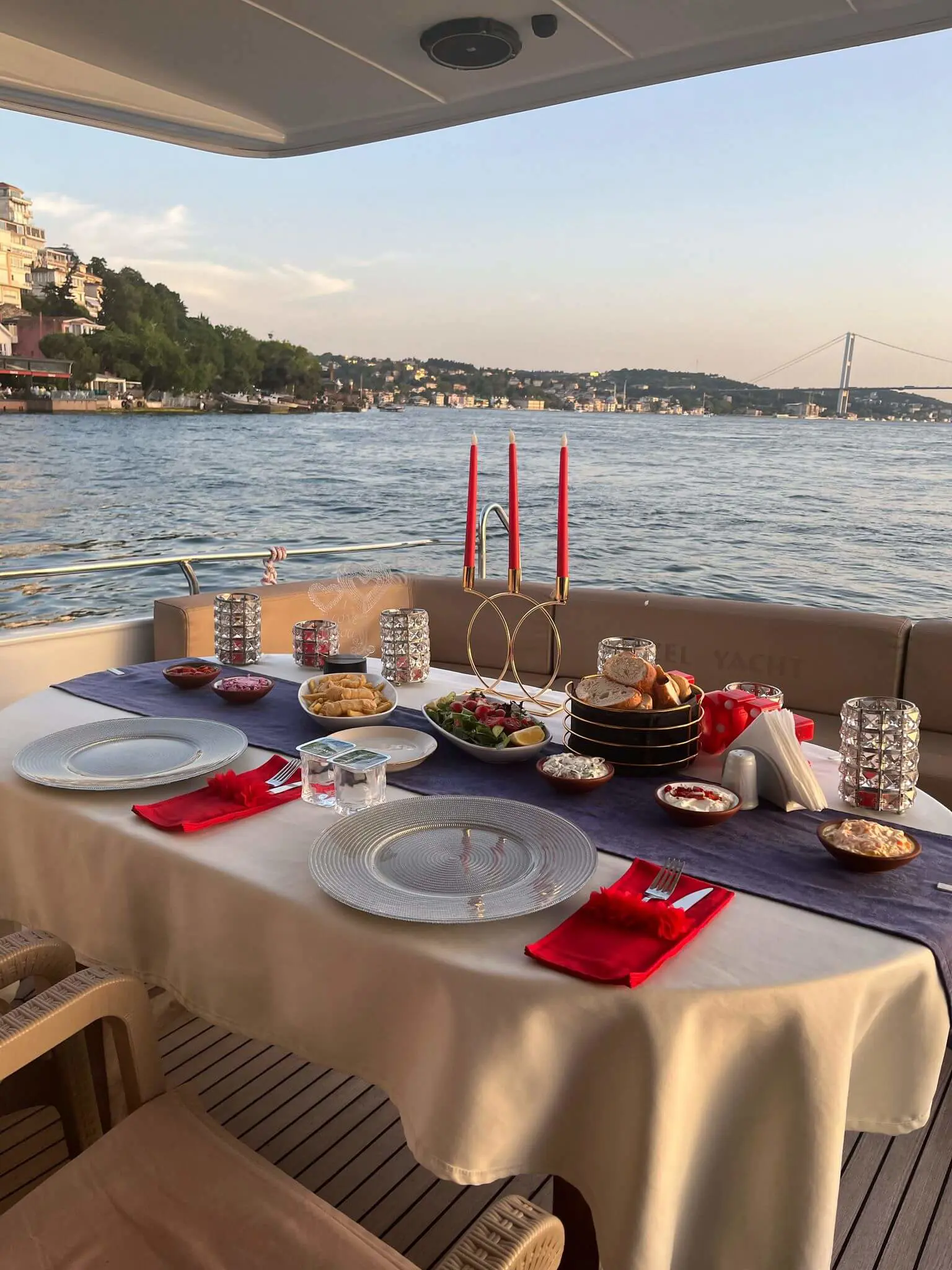 2000 Model Custom Made - Motor Yacht · 12 Guest · #157437