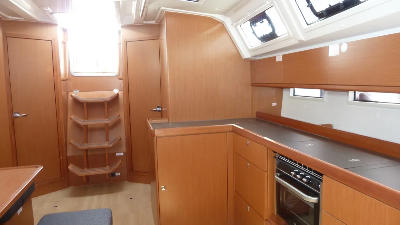 2020 Model Bavaria - Cruiser 46 · 10 Guest · #937924