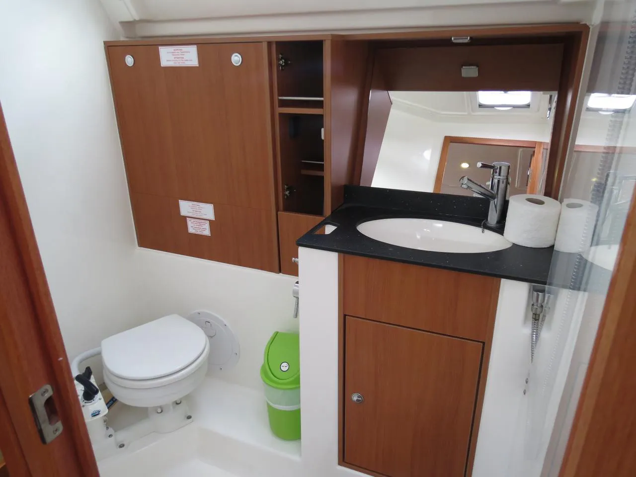 2012 Model Bavaria - Cruiser 40 · 8 Guest · #112032