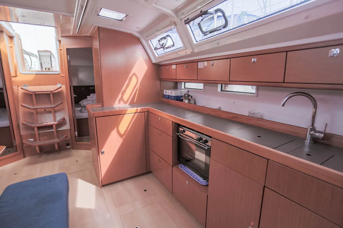 2020 Model Bavaria - Cruiser 46 · 8 Guest · #760081