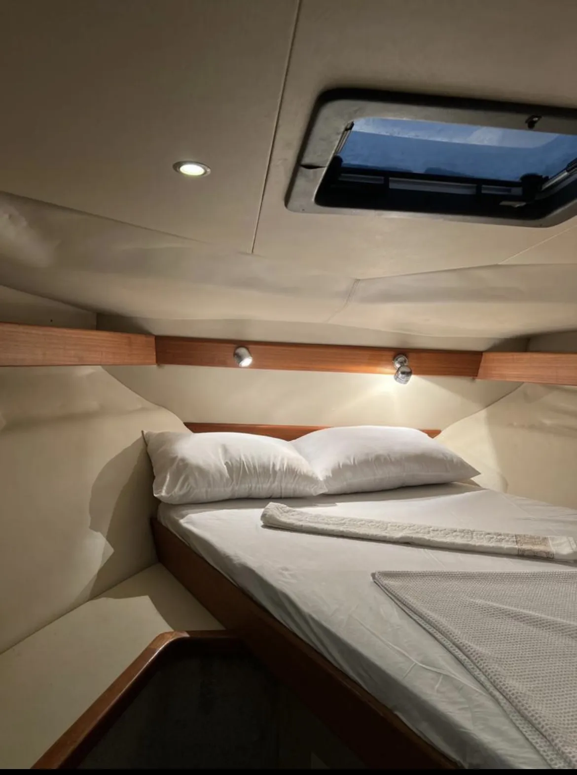 2002 Model Sunseeker - Motor Yacht · 4 Kişilik · #380996