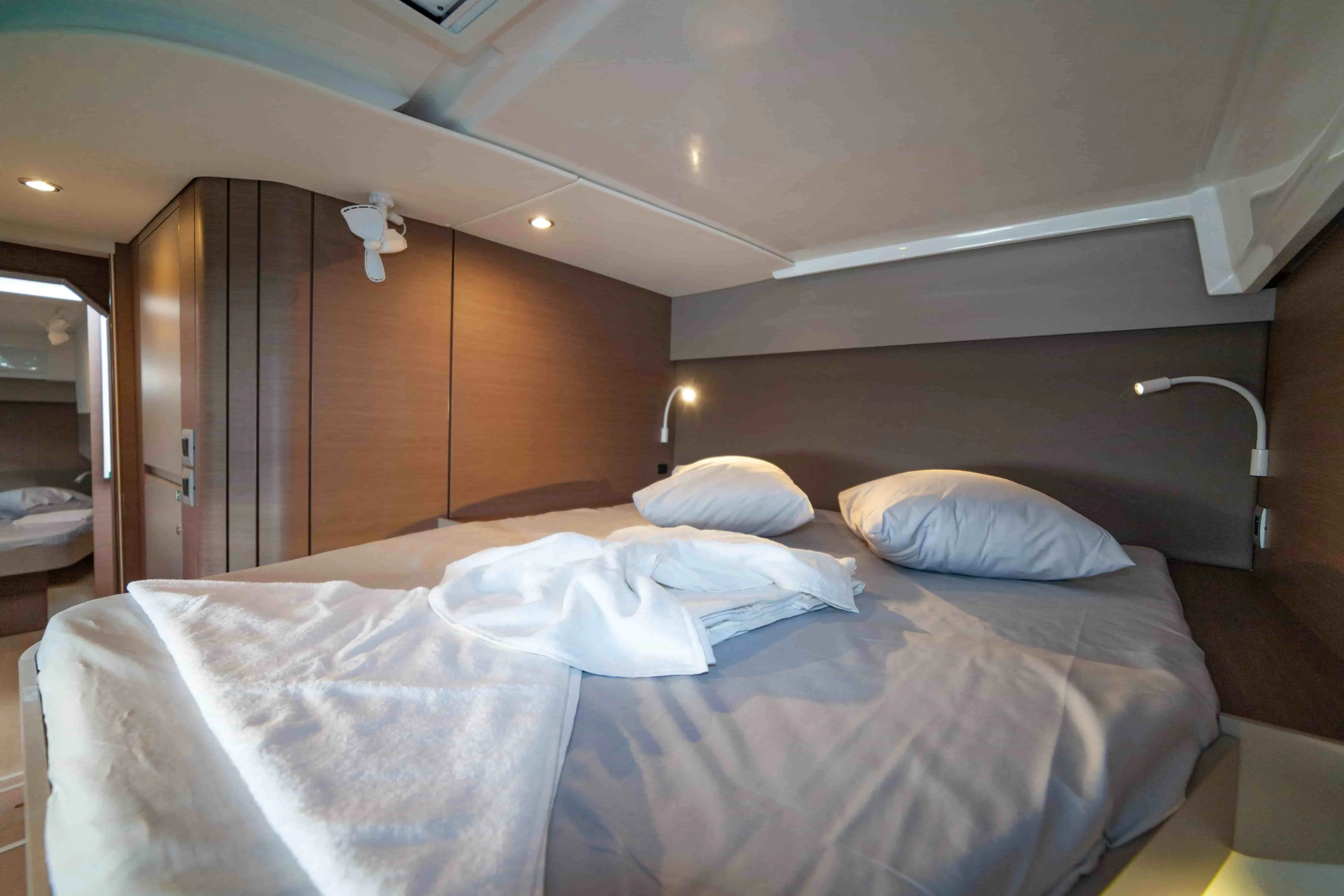 2023 Model Bali - Catspace · 9 Guest · #979643