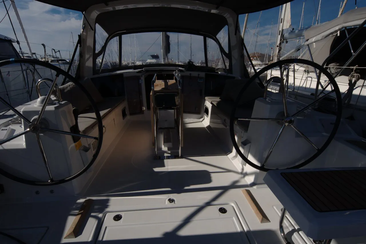 2016 Model Beneteau - Oceanis 41.1 · 6 Guest · #767656
