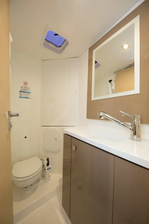 2019 Model Fountaine Pajot - Lucia 40 · 10 Kişilik · #668979