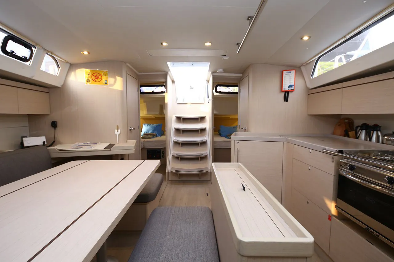 2022 Model Beneteau - Oceanis 46.1 · 8 Guest · #389669