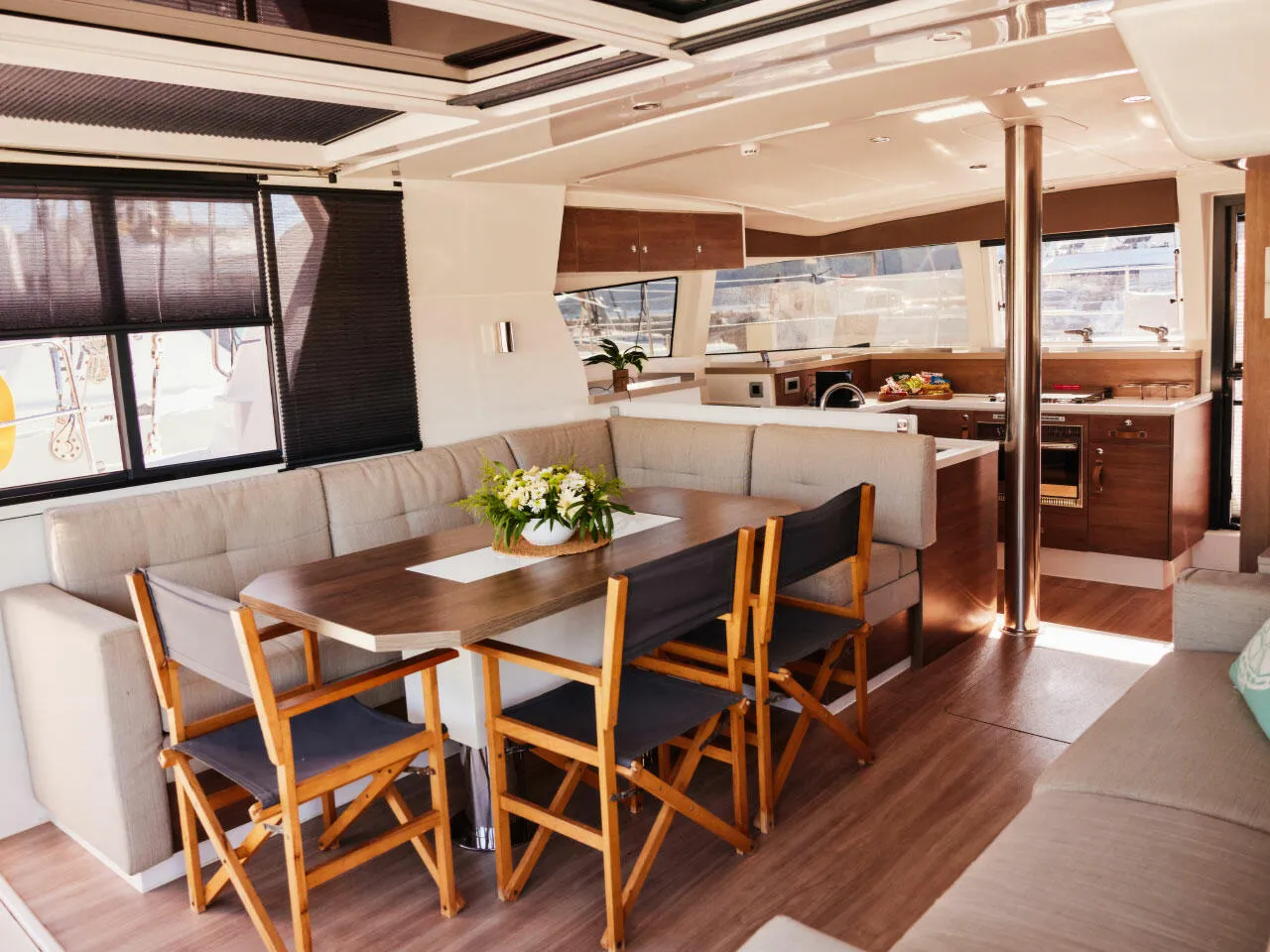 2022 Model Bali - 4.2 · 9 Kişilik · #036531