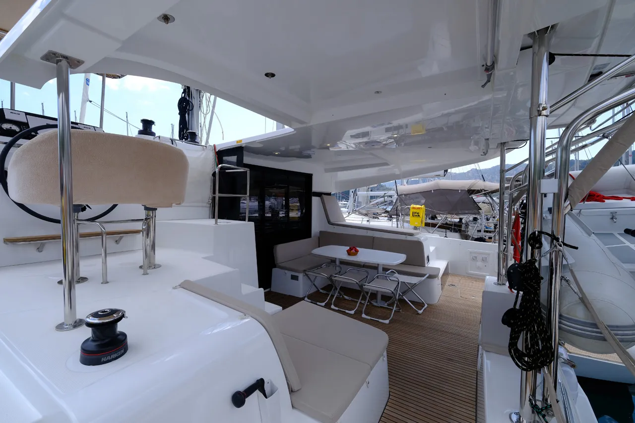 2021 Model Lagoon -  42 · 10 Guest · #351749